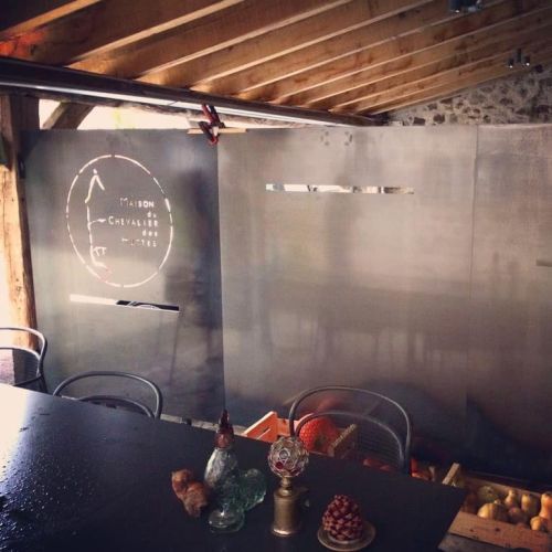 Décor et Stand réalisés par Cassiopub, agence à Aurillac (Cantal) et Rognac (Bouches-du-Rhône).