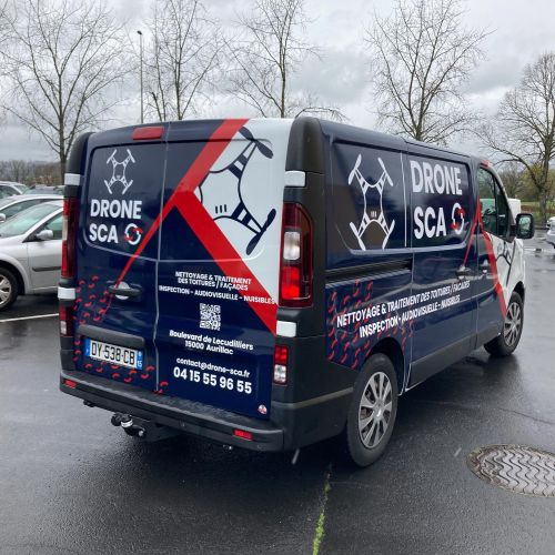 Marquage de véhicules réalisé par Cassiopub, agence à Aurillac (Cantal) et Rognac (Bouches-du-Rhône).