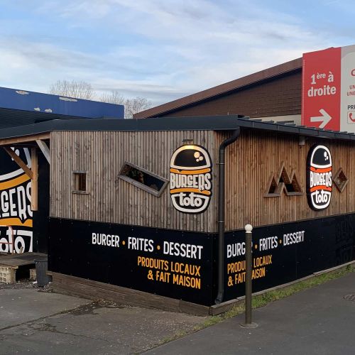 Enseignes réalisées par Cassiopub, agence à Aurillac (Cantal) et Rognac (Bouches-du-Rhône).